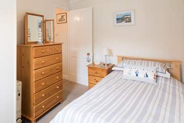 The single bedroom.