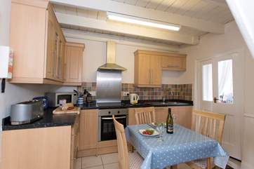 The kitchen/dining-room.