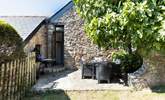 Laurel Cottage has a delightful fully enclosed garden. - Thumbnail Image