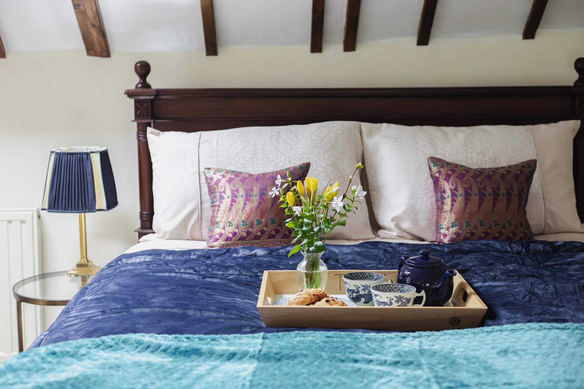 Breakfast in bed, why not? You are on holiday!