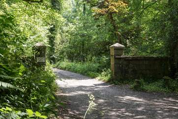 The entrance to Swainstone Manor.