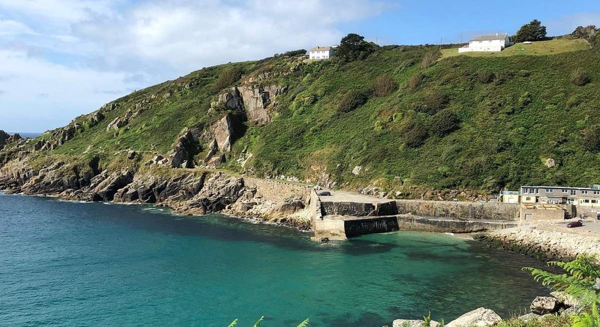 Lamorna Cove, the perfect place to stay.