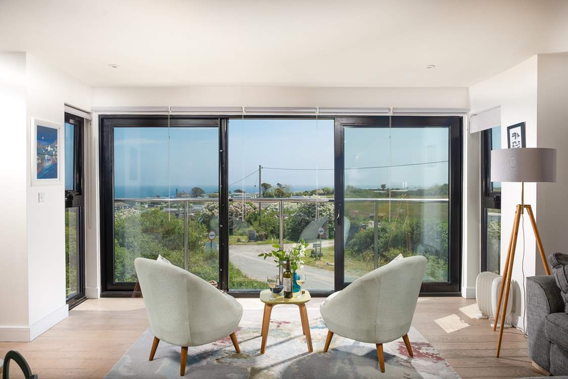 Recline on the comfy sofa or in one of the stylish armchairs, the choice is yours.