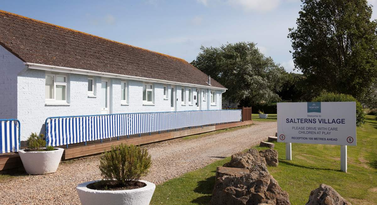 Cockleshells can be rented with the neighbouring Salterns bungalows, for larger parties.