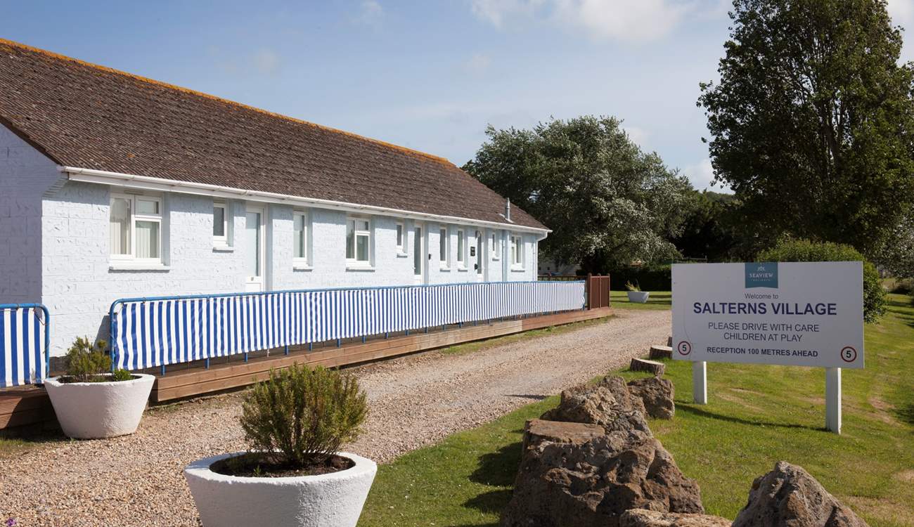 Cockleshells can be rented with the neighbouring Salterns bungalows, for larger parties.