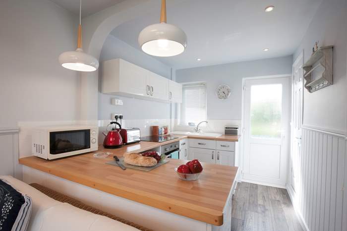 Cockleshells is a 2 bedroom, dog friendly holiday cottage near the beach in Seaview, Isle of Wight