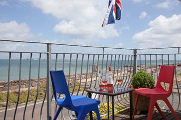 Can you picture yourself sat here, wine in hand watching the ships sail by?