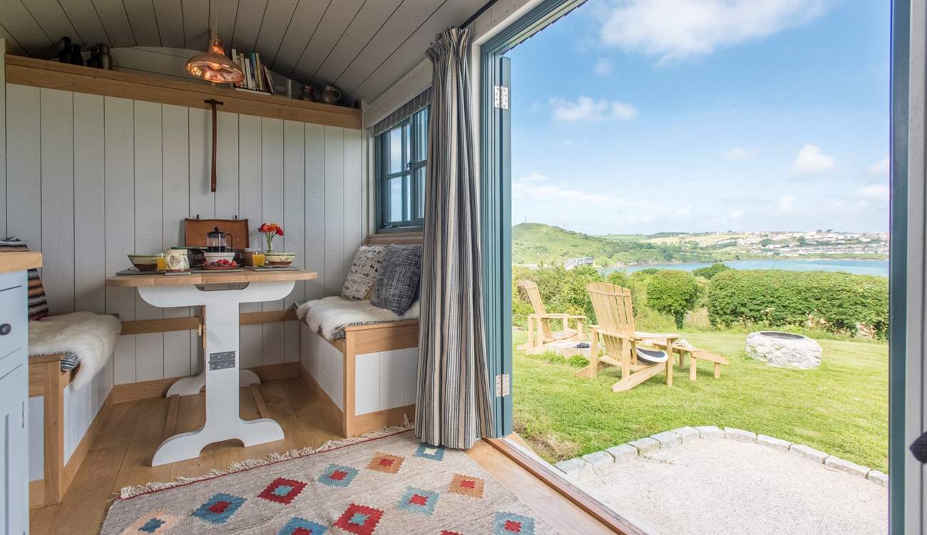 The gorgeous view can be enjoyed from inside or outside.