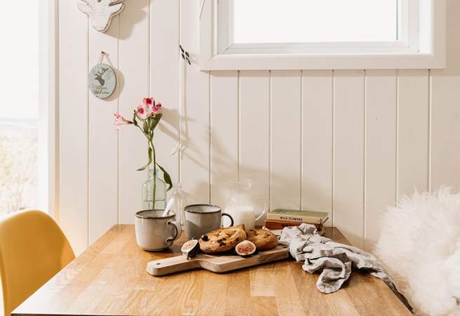 The loveliest nook for breakfast