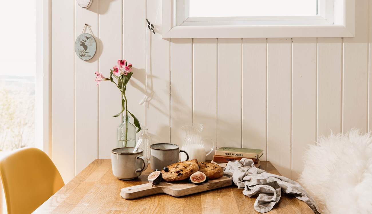 The loveliest nook for breakfast