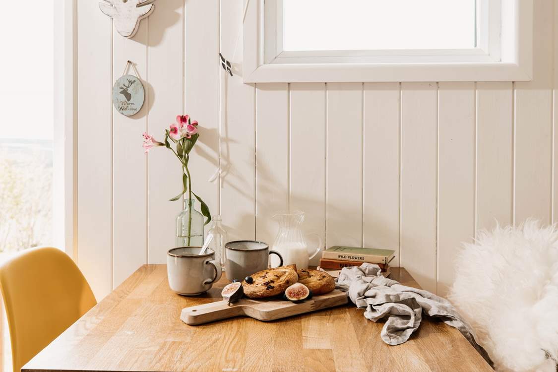 The loveliest nook for breakfast