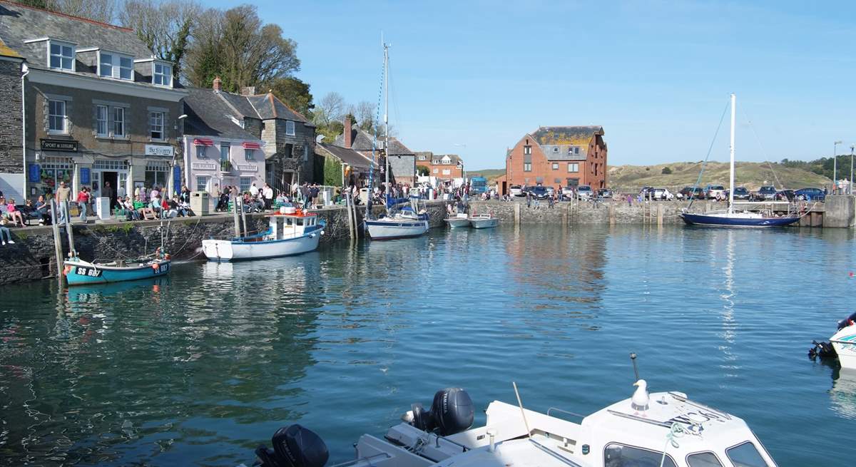 Pop over to the lovely town of Padstow - join a boat trip, amble around the harbour and shops, visit the historic Prideaux Place or grab a bite to eat from an abundance of great restaurants and pubs.