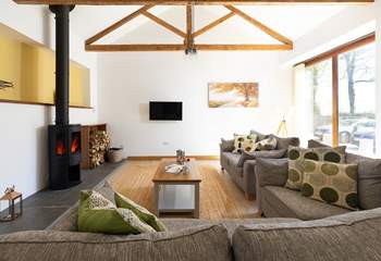The sitting room has fabulous ceilings. 