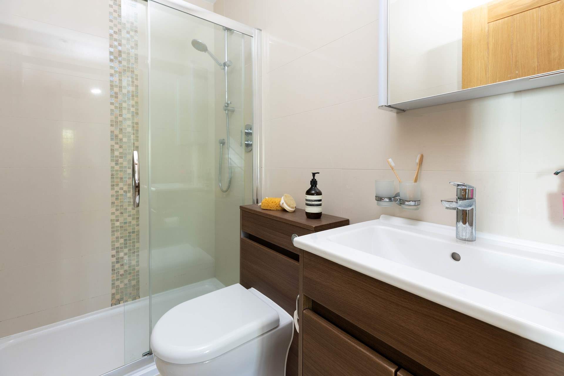 The en suite shower-room in the main bedroom. 
