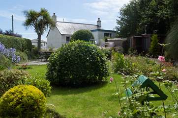 The pretty garden is to the front of the cottage.