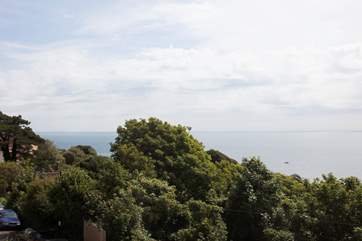 Ventnor is at the southernmost tip of the Island and therefore experiences the highest number of hours of sunshine!