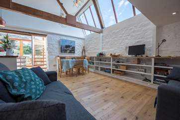 Contemporary decor.
