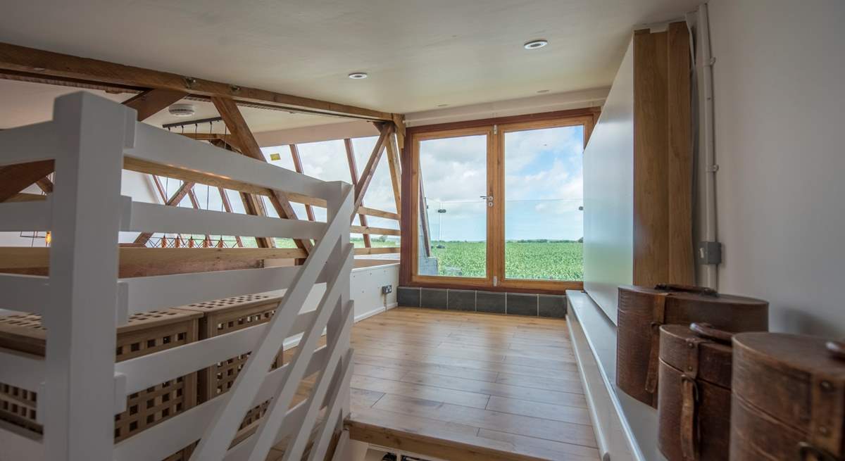 The first floor mezzanine bedroom has a 4' bed which can be closed or dropped down to use (see box on the right-hand side of the picture).