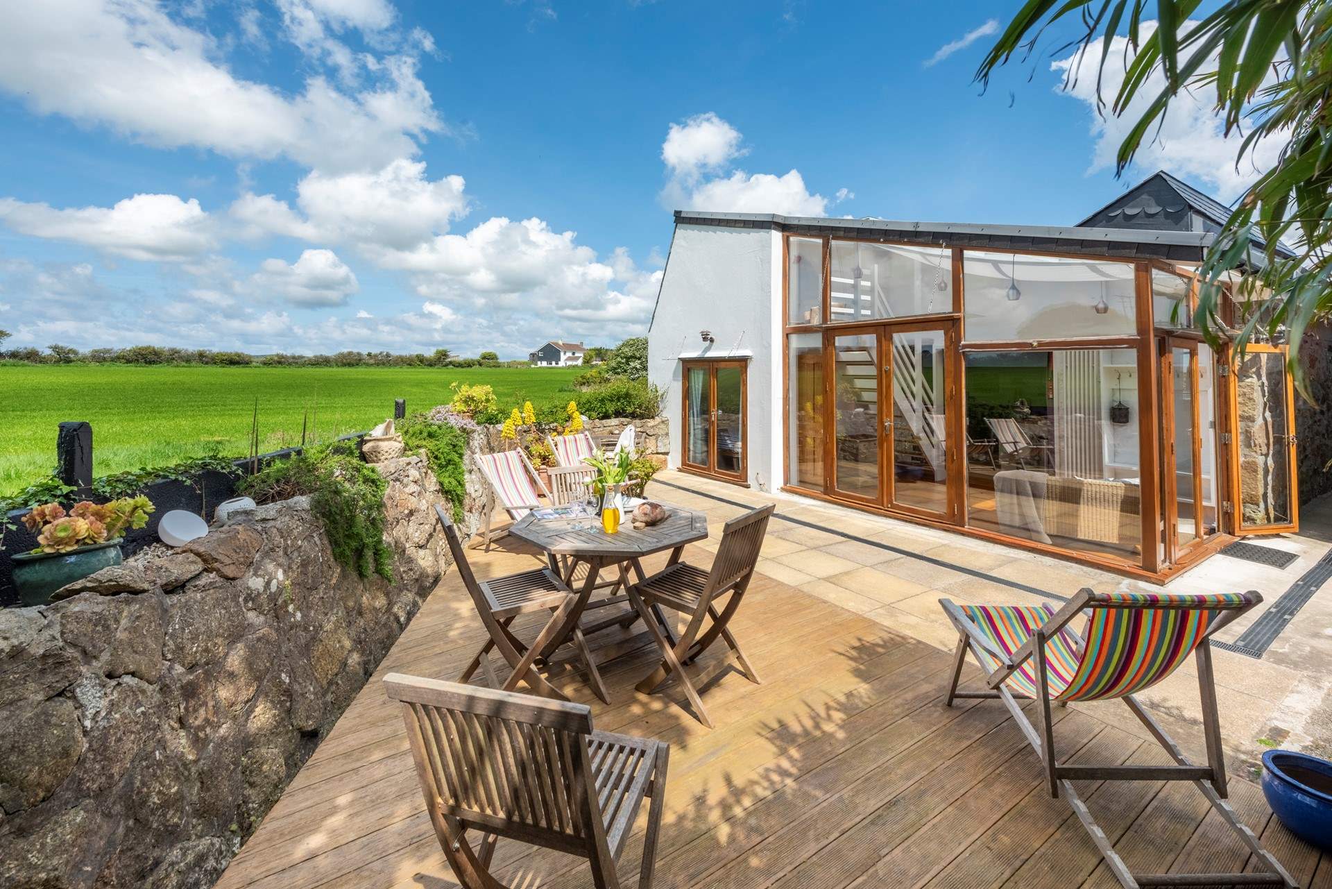  Welcome to The Studio where the terrace is just perfect for dining in the great outdoors. 