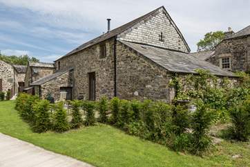 Such a stunning cottage.