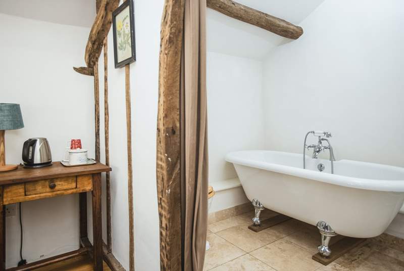 Inviting roll-top bath in the en suite to the annexe
