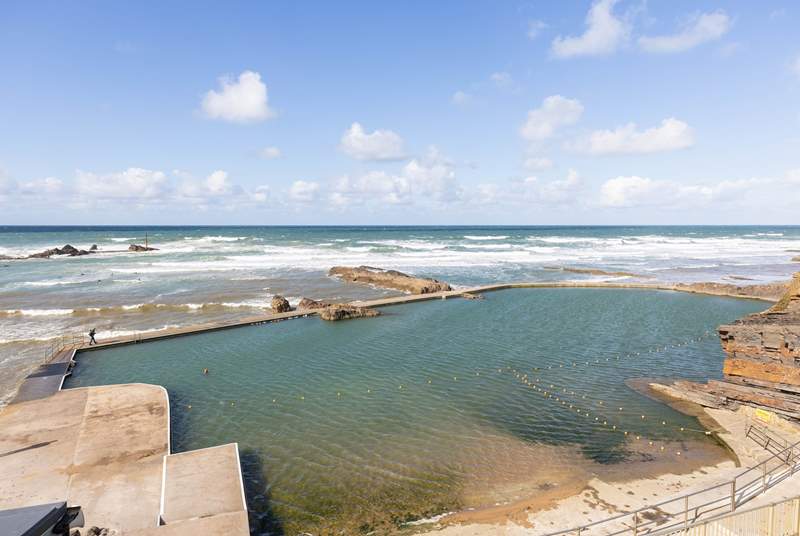 The sea pool at Bude for some sheltered swimming.