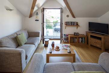 Such a light and airy sitting-area.