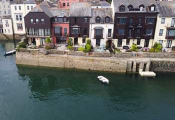 The Pierhouse is the right-hand half of the large black-timbered property, the ground and first floor. 