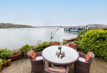 What a stunning location, please be aware there is no gate or fence onto the quay so please take care. 