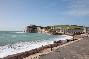 You are sure to look forward to a daily walk along the beach.