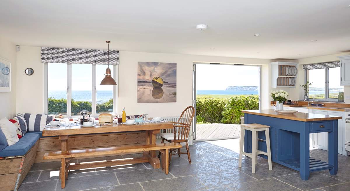 A lovely large space in which to entertain, with light flooding in and stunning views of the white cliffs of Freshwater.