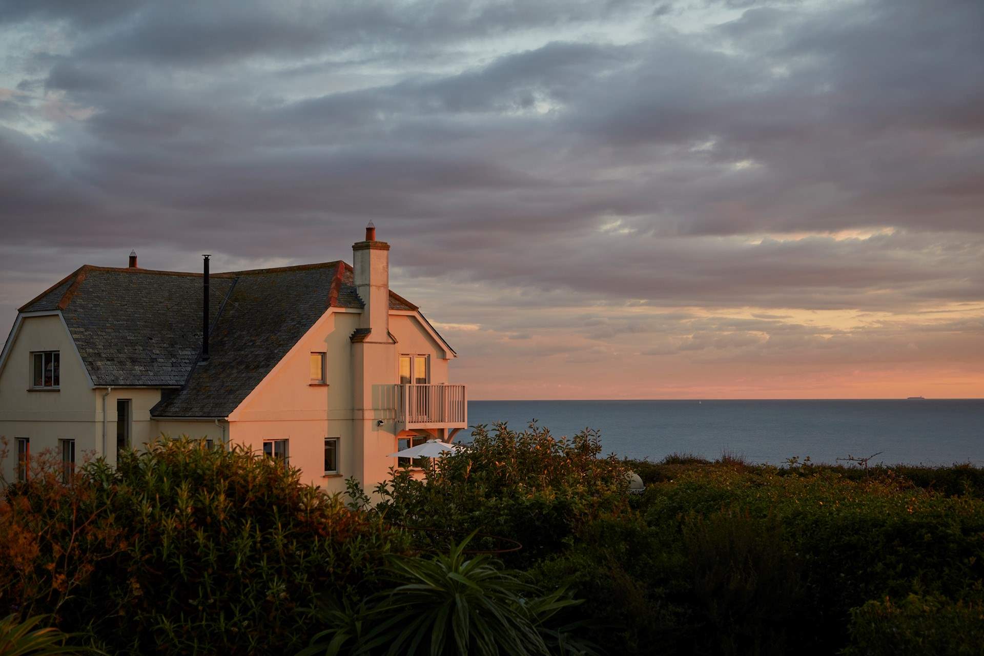 Watch the sunset from your very special place on the Isle of Wight. 