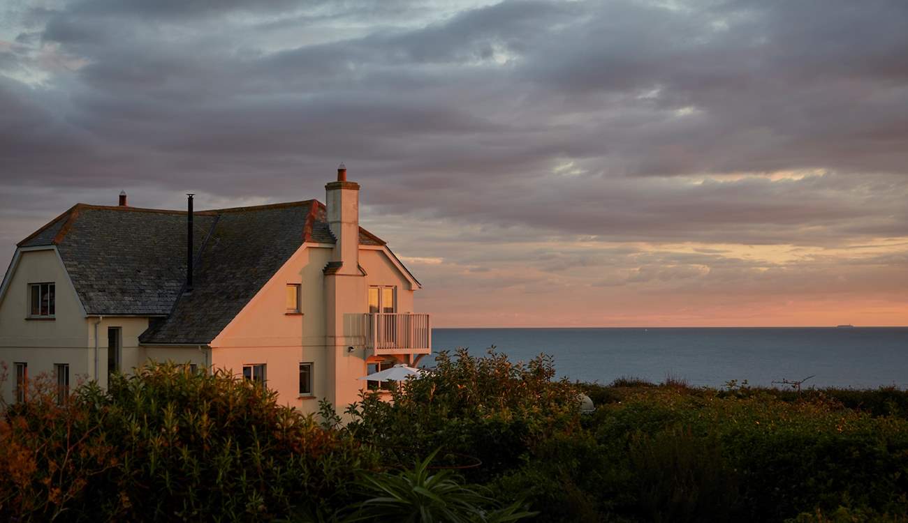Watch the sunset from your very special place on the Isle of Wight. 