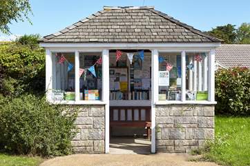 Honesty book stall in Wellow.