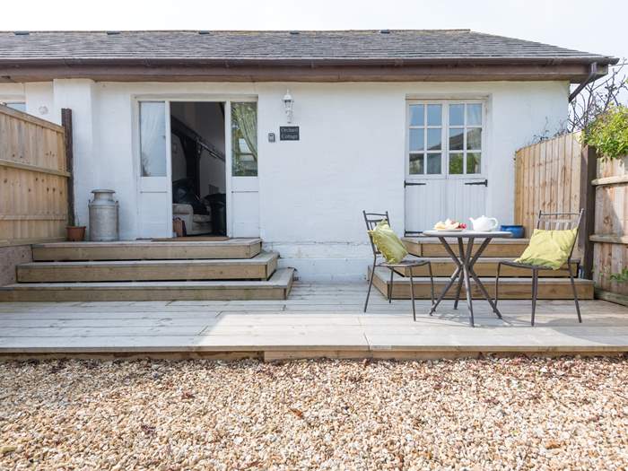 Orchard Cottage, Sleeps 4 in Yarmouth