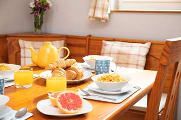 There's plenty of room for everyone to enjoy a meal together.