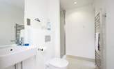 The bright shower-room. - Thumbnail Image