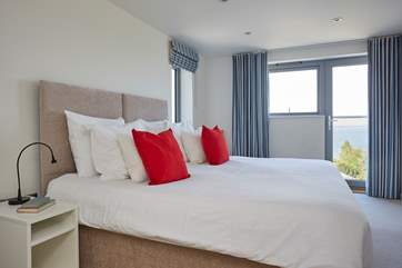 These beds can either be twins or they can be made up as a super-king size double.
