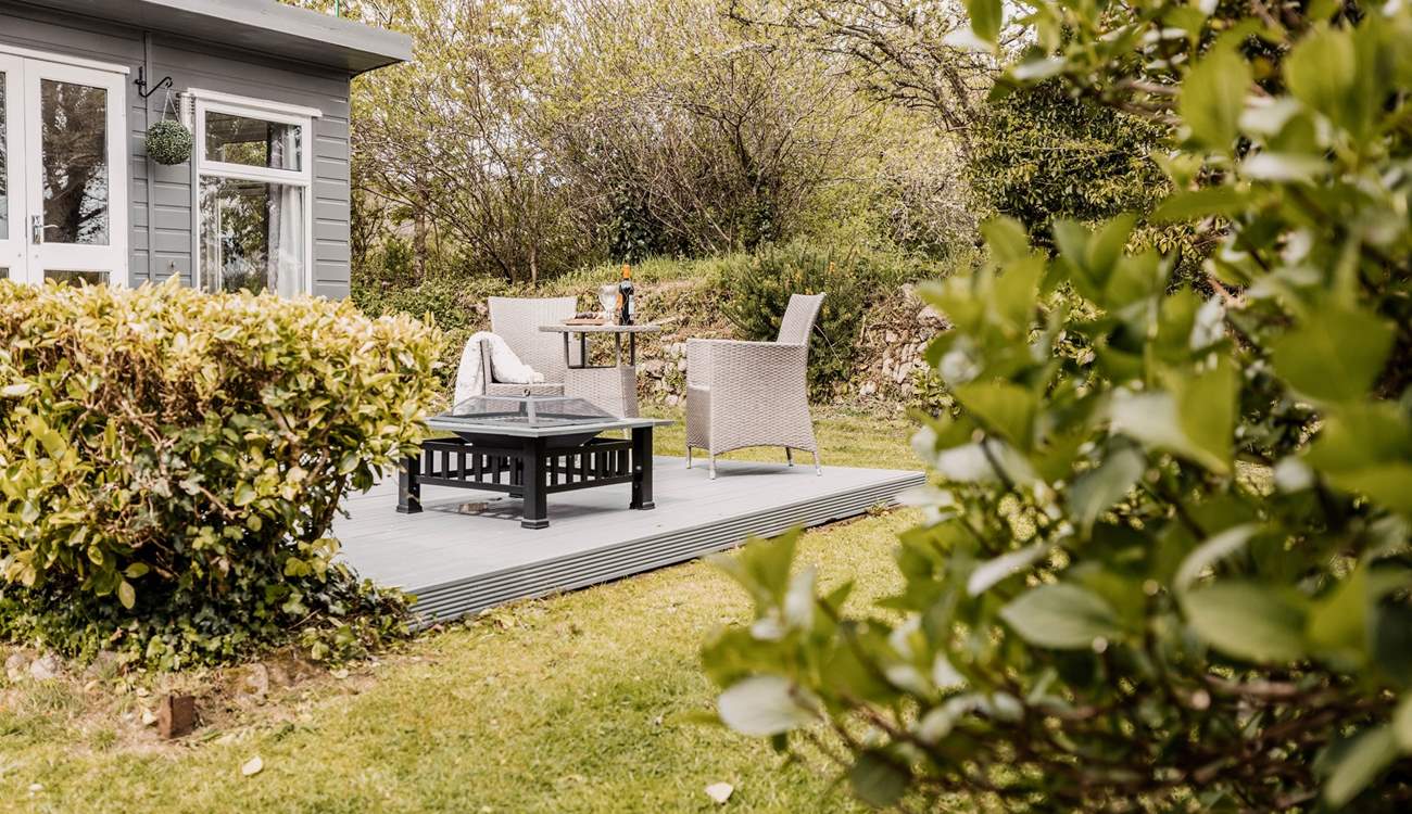 Enjoy the peace and quiet in your gorgeous surroundings.
