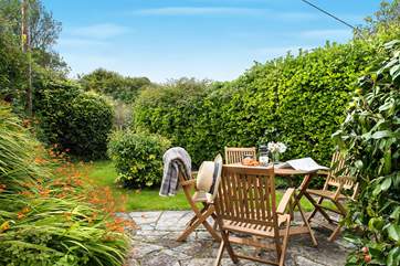 The pretty cottage garden.