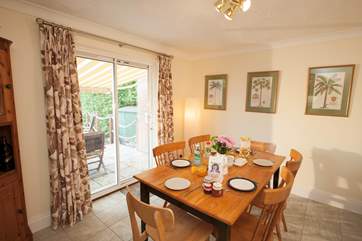 Breakfast is the most important meal of the day, treat yourself to croissants from The Village Bakery in Freshwater, just a 3 minute drive away.