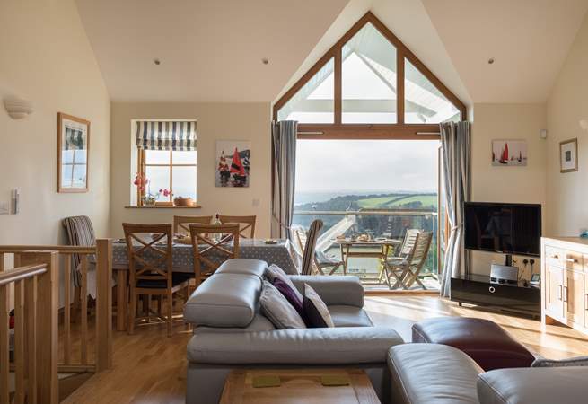 Look at that view! The reverse accommodation has the living areas on the first floor so the panoramic view can be fully appreciated.