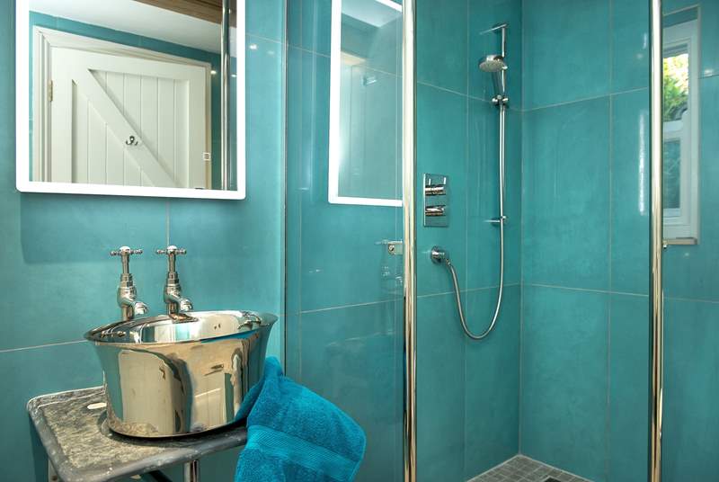 The super stylish shower-room on the ground floor.