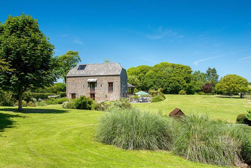 Mowhay Barns sits in an acre of beautifully landscaped gardens.