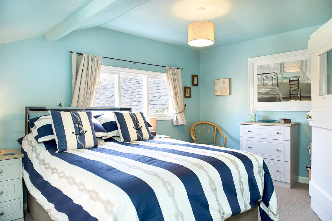The gorgeous bedroom.