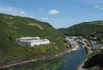 The pretty harbourside village of Boscastle. A fantastic starting point for walking along the South West Coastal path. 