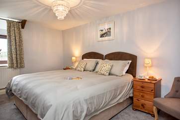 In bedroom 2 you can either have the bed set up as a kingsize double or twin beds, providing great flexibility