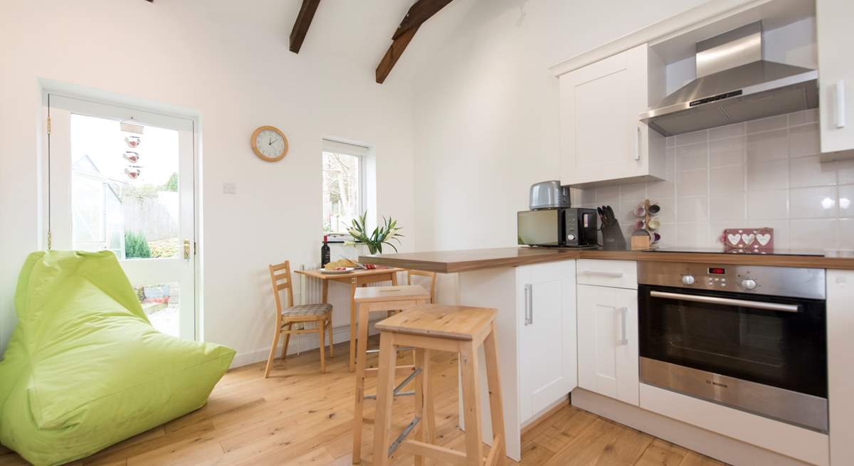 The kitchen/dining-room.