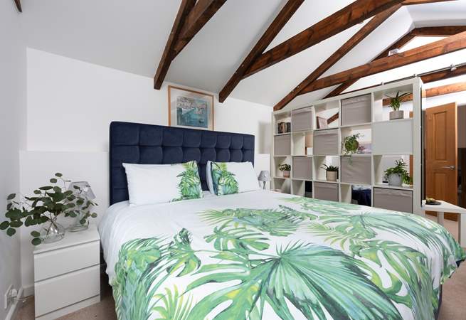 Step up into the open plan living and bedroom area with a luxurious super-king-bed which can be twins if you prefer. 