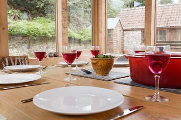 Eating in the garden-room is just as much fun, especially on a summer evening.